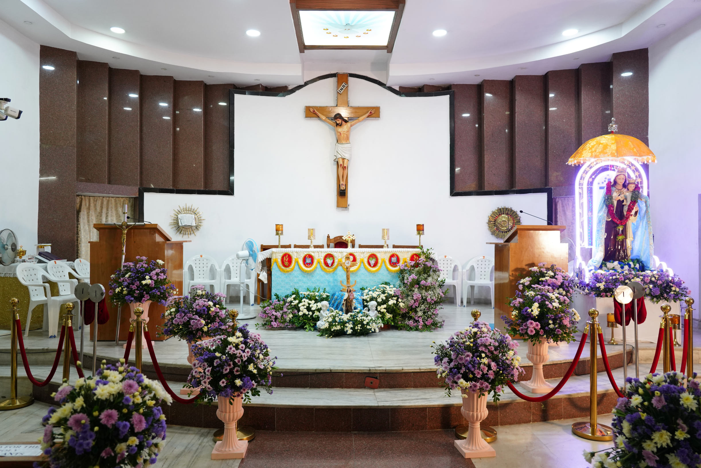 altar of mount carmel church bowenpally