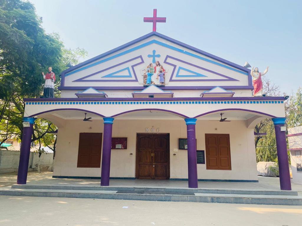 divine mercy church madinaguda